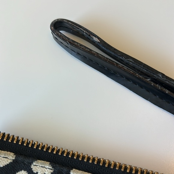 Kate Spade | Zippered Chrissy Wristlet - Picture 3 of 5
